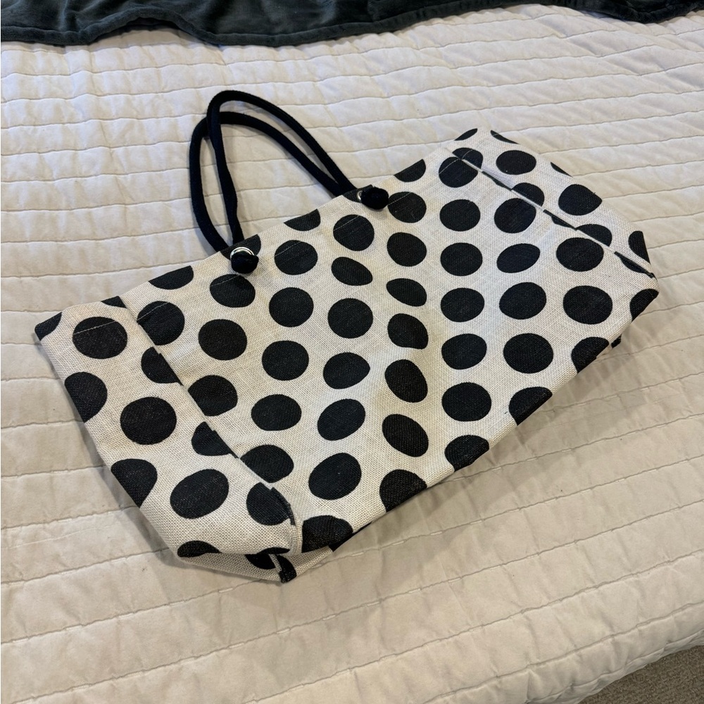 Large “R” Polka Dot Tote - Picture 4 of 4